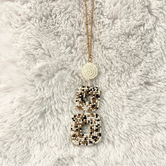 ✨🆕🟫⚜️SIMPLY SOUTHERN SQUARE BEADED NECKLACE AND EARRINGS SET⚜️🟫 - Picture 6 of 6